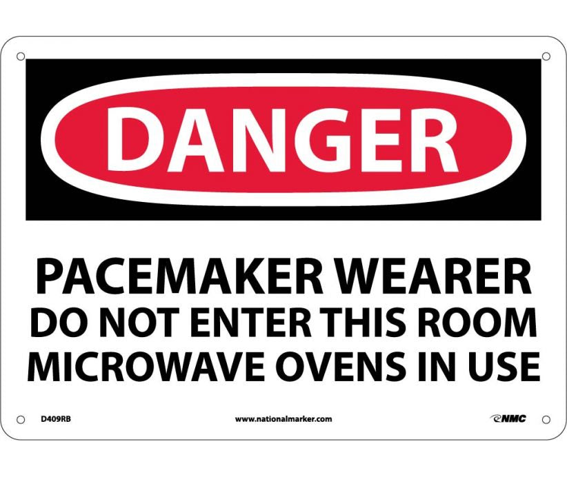 DANGER, PACEMAKER WEARER DO NOT ENTER THIS ROOM, 10X14, RIGID PLASTIC