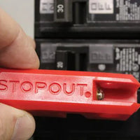 STOPOUT Low-Profile Circuit Breaker Lockout
